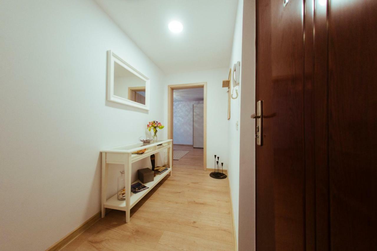 Urban Living Apartment تيميشورا المظهر الخارجي الصورة